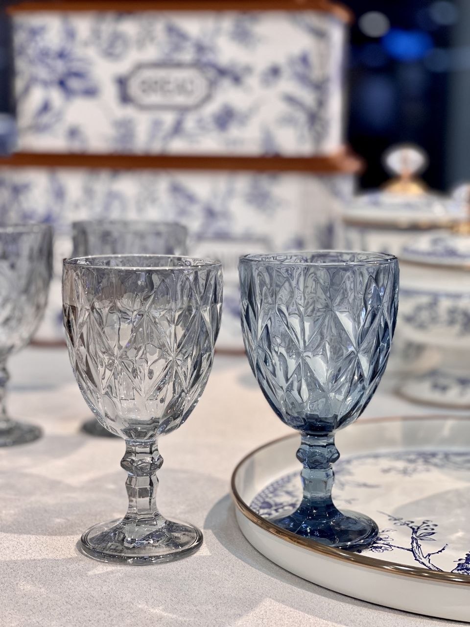 گیلاس رنگی DIAMOND  محصول وارداتی Deli Glass