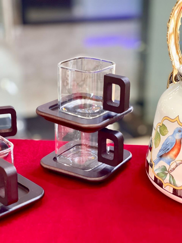 فنجان و نعلبکی پیرکس مربعی محصول وارداتی IMAR