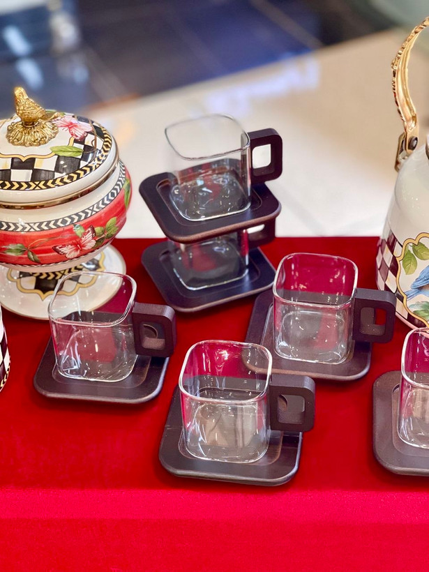 فنجان و نعلبکی پیرکس مربعی محصول وارداتی IMAR