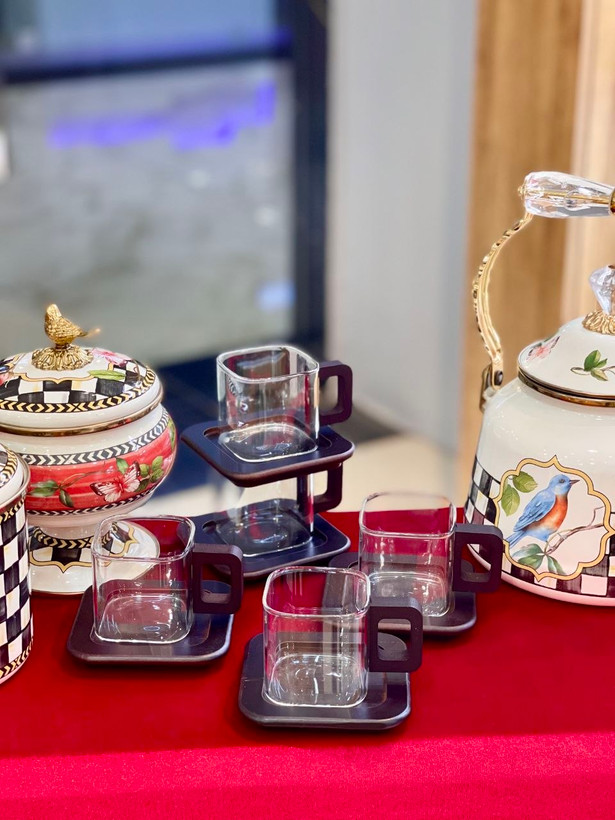فنجان و نعلبکی پیرکس مربعی محصول وارداتی IMAR