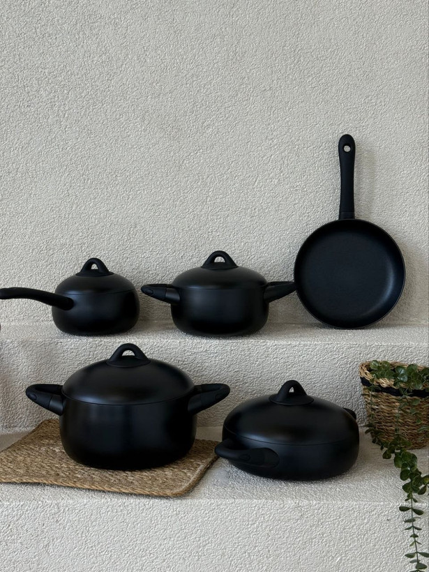 سرویس قابلمه 9 پارچه black stone(Dolçe) محصول arow ترکیه🇹🇷🇹🇷🇹🇷