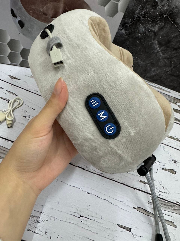 بالش U شکل ماساژور گردن و شانه